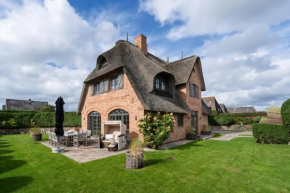 Villa Hengist mit eigener Sauna, 600 Meter vom Weststrand, Wenningstedt, Sylt